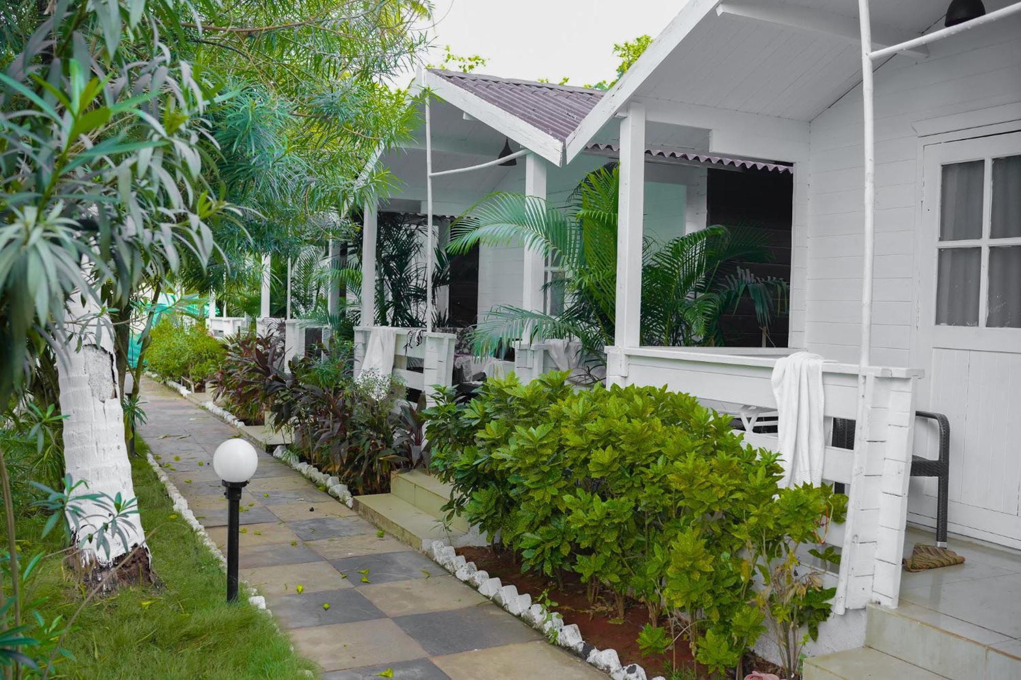 Seabliss Cottages Morjim Exteriör bild