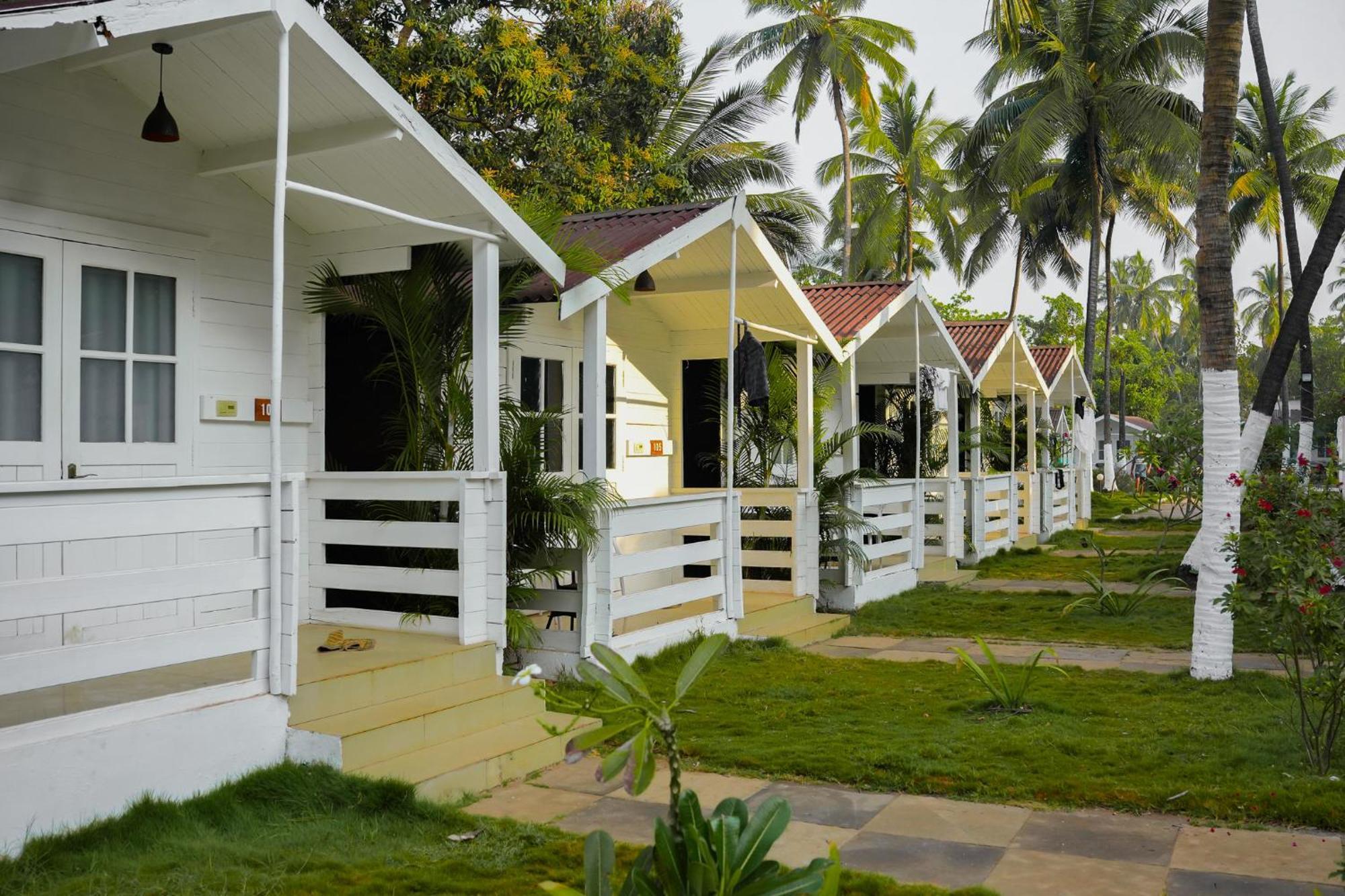 Seabliss Cottages Morjim Exteriör bild